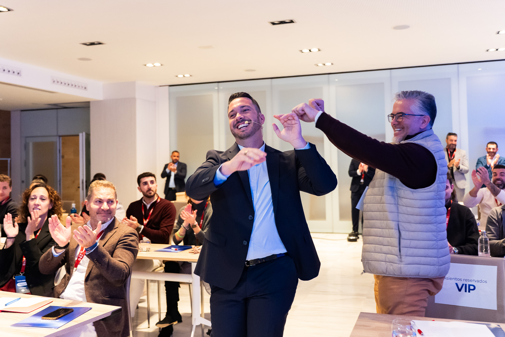 ILIMITADO Sevilla - Ponente en escenario